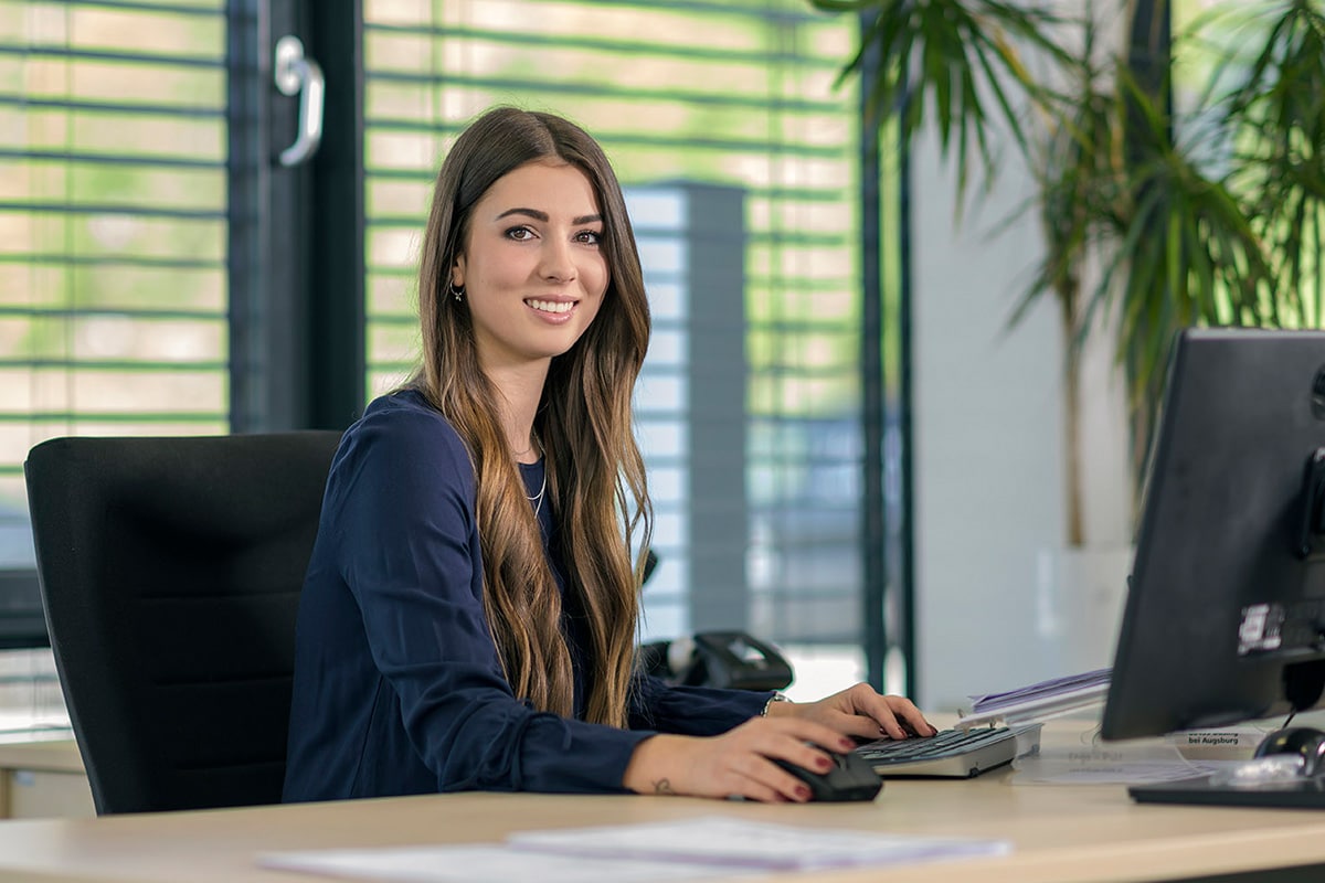 HSieben Maschinentechnik Langkampfen - Human Perception Automized Perfection - Unternehmen, Team, Sabrina Lintner, Administration, Buchhaltung