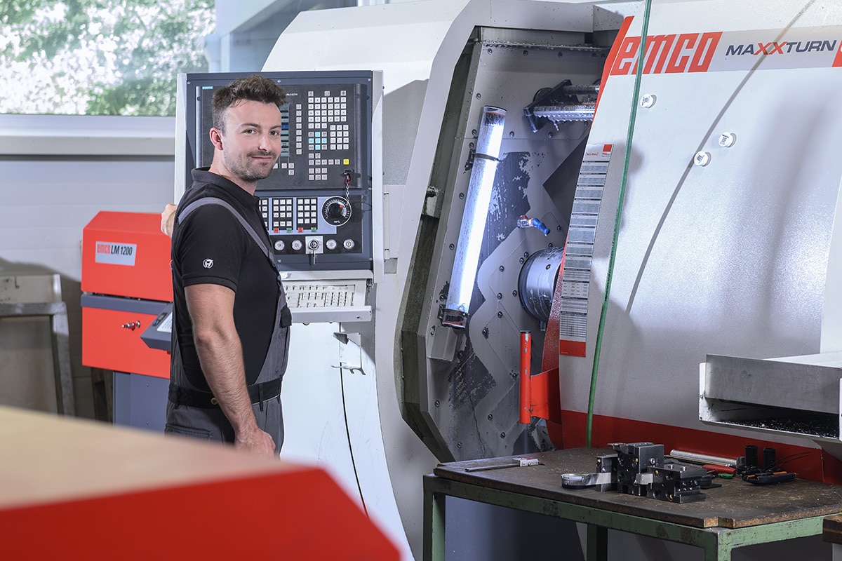 HSieben Maschinentechnik Langkampfen - Human Perception Automized Perfection - spanabhebende Bearbeitung, CNC, Fräsen, Automatisation, Industrie Leitmotive Präzision Qualität Flexibilität Vertrauen Intelligenz