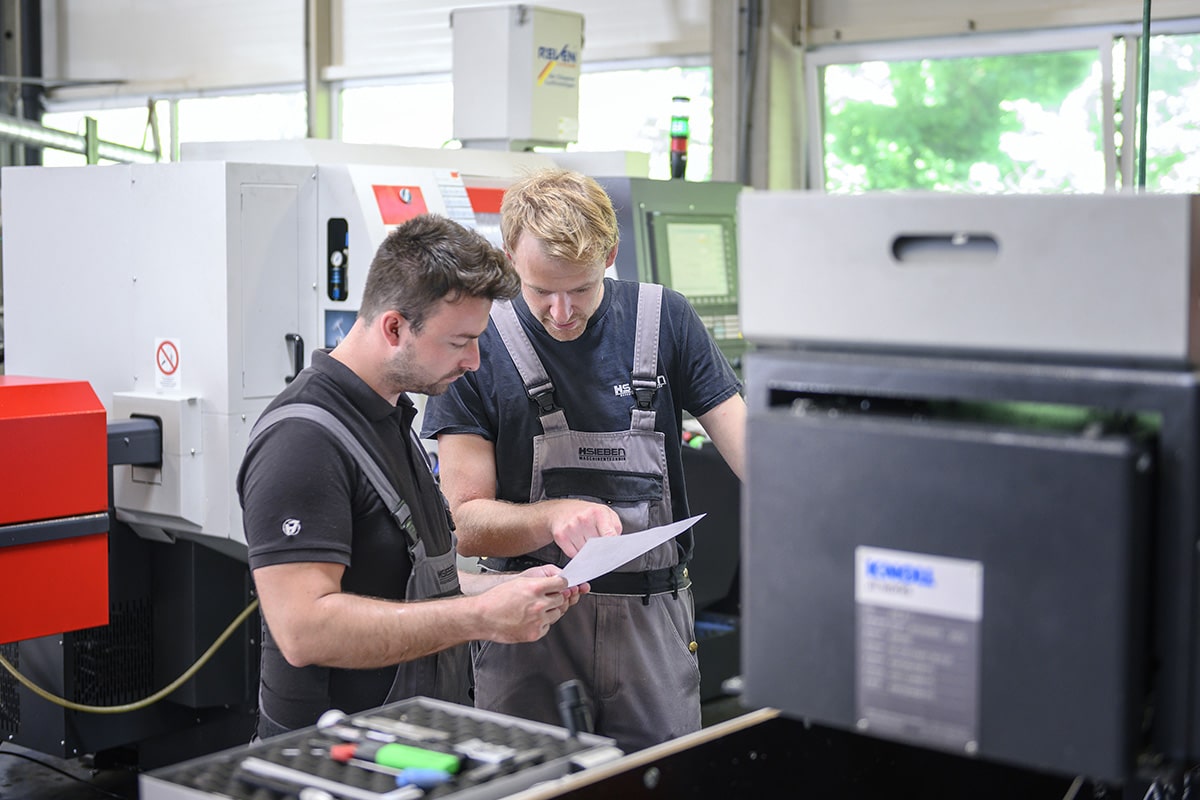 HSieben Maschinentechnik Langkampfen - Human Perception Automized Perfection - spanabhebende Bearbeitung, CNC, Fräsen, Automatisation, Industrie Leitmotive Präzision Qualität Flexibilität Vertrauen Intelligenz